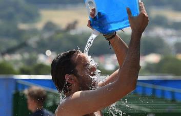 Intensa ola de calor deja entre polvo y piedras un río del suroeste de Colombia