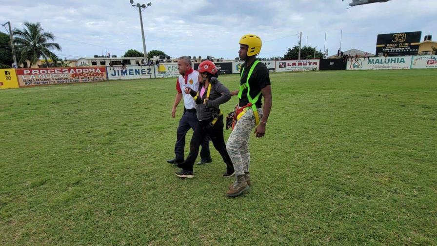 Autoridades rescatan a los tres senderistas que estuvieron perdidos en Loma Isabel de Torres