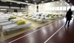 Massachusetts adapta complejo recreativo como albergue para migrantes