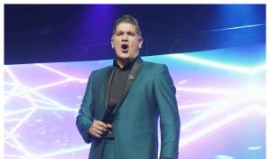 Eddy Herrera regrasará a los Premios Soberano para celebrar sus 35 años en la música