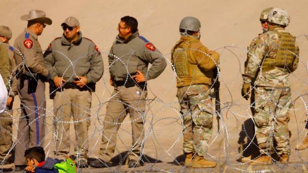 DeSantis envía unos mil efectivos a Texas para detener la invasión por la frontera con México