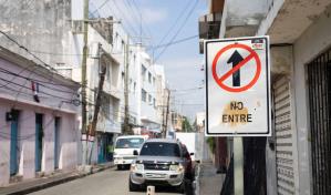 Comienza cambio de dirección de calle José Reyes en Ciudad Colonial