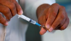 La vacuna antimalaria de Oxford confirma su eficacia y seguridad en un ensayo en fase 3