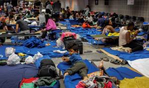 Chicago fracasa en su buena voluntad de acoger a migrantes y urge la ayuda federal