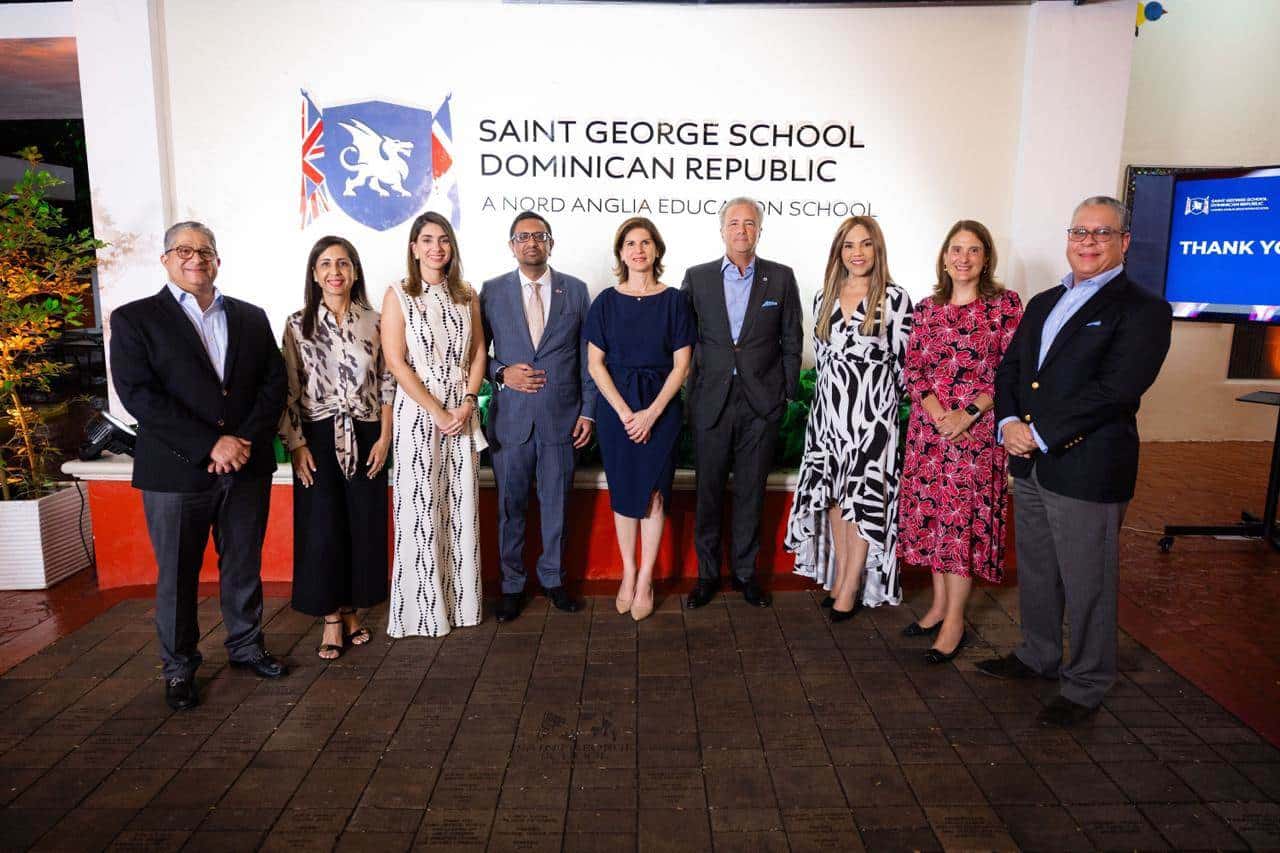 Consejo de Asesores Saint George School.