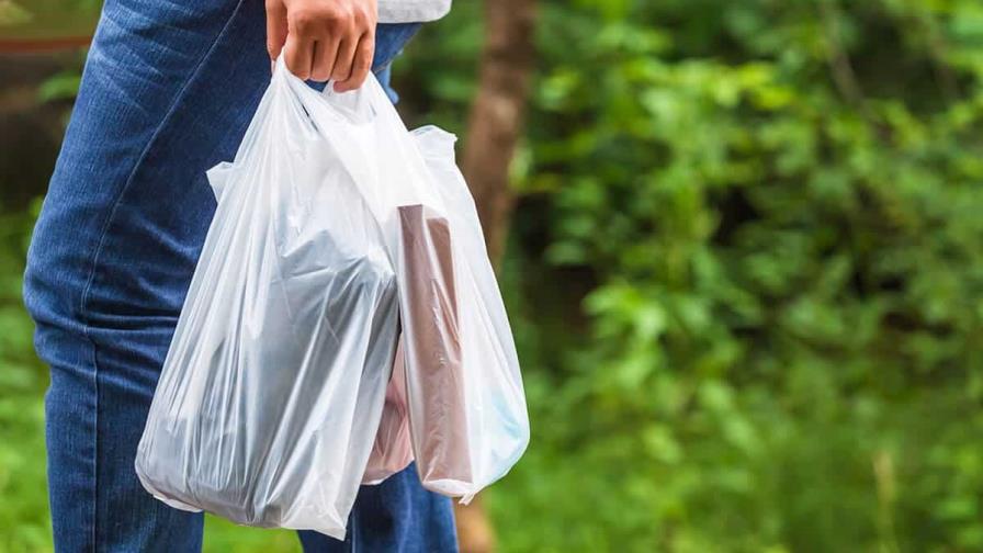 Somalia prohibirá las bolsas de plástico de un solo uso a partir de junio de 2024