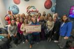 Maestros juegan los mismos números del Powerball durante años y por fin ganan 1 millón de dólares Maestros juegan los mismos números del Powerball durante años y por fin ganan 1 millón de dólares