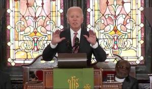 Cuando lo sagrado y lo pol&iacute;tico se unen: Biden se encomienda a la iglesia afroamericana