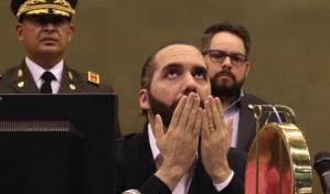 La lluvia y la ausencia de la oposición a Bukele, claves de las elecciones en El Salvador