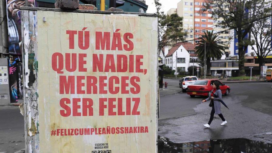 Mereces ser feliz, los mensajes en vallas de Colombia por el cumpleaños de Shakira