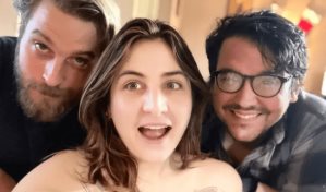 El poliamor como solución financiera: mujer compra una casa tras convivir con su esposo y su novio
