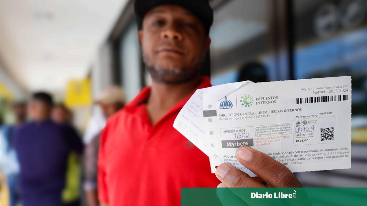 Agotamiento de marbetes y ventas limitadas provocan largas filas