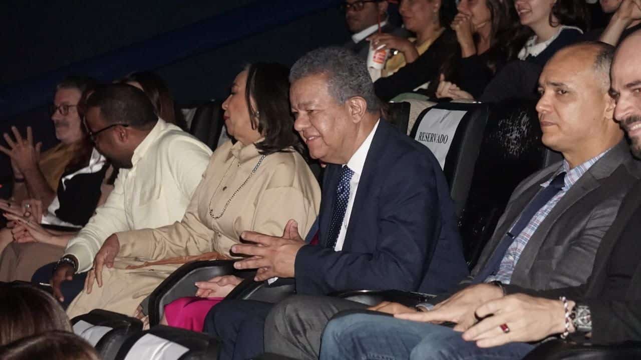 El expresidente Leonel Ferández asistió a la gala