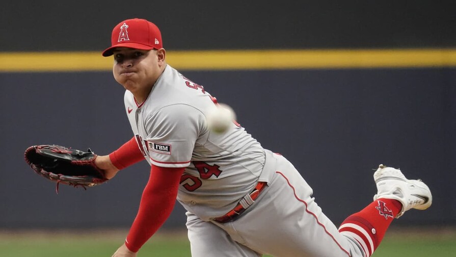 Jos&eacute; Su&aacute;rez pasa a los Atl&eacute;ticos en una movida que saca del roster al dominicano Junior P&eacute;rez