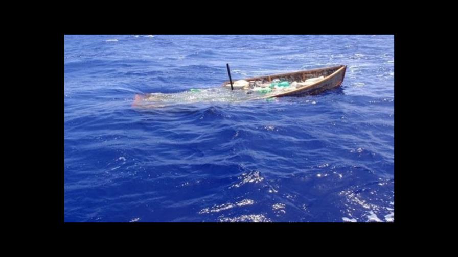 Dos dominicanos muertos y 32 rescatados de embarcación que naufragó rumbo a Puerto Rico