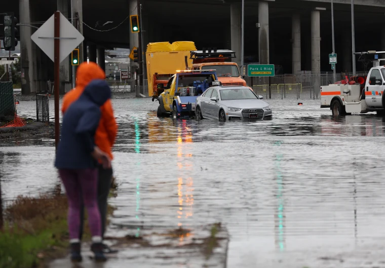 California se prepara para recibir la tormenta más grande del invierno el fin de semana