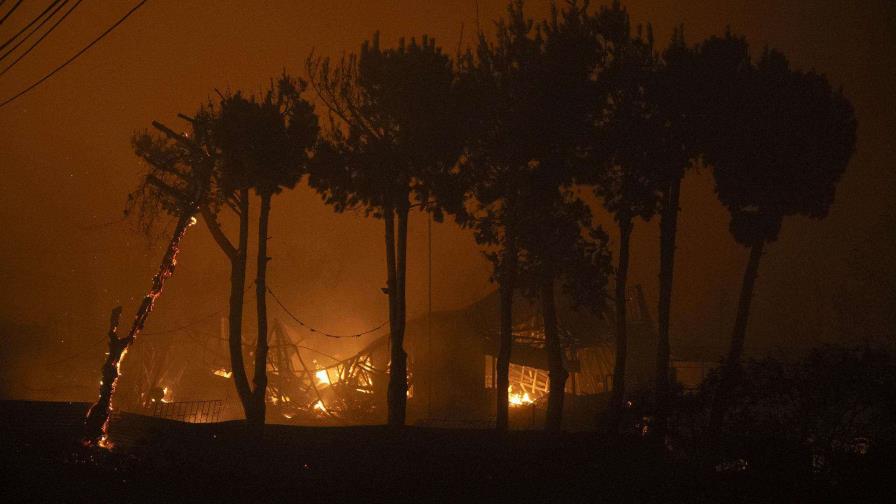 Varias víctimas en múltiples incendios simultáneos registrados en el centro de Chile