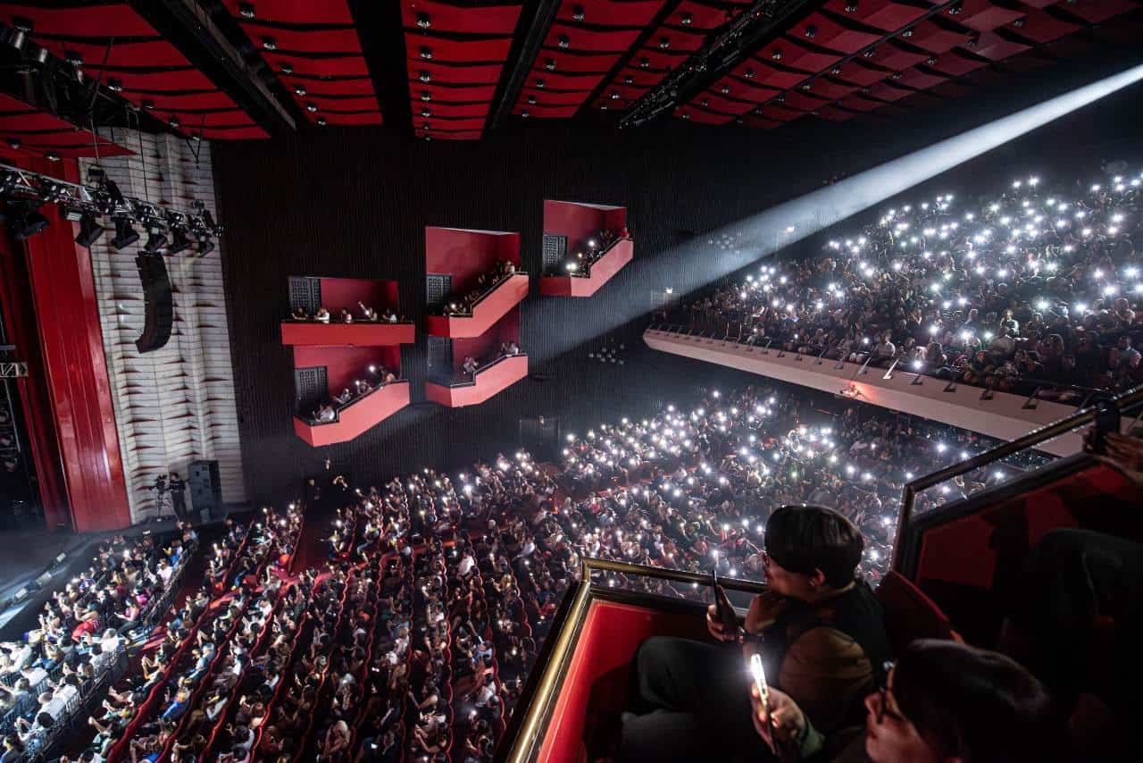 El público abarrotó el Teatro Nacional.