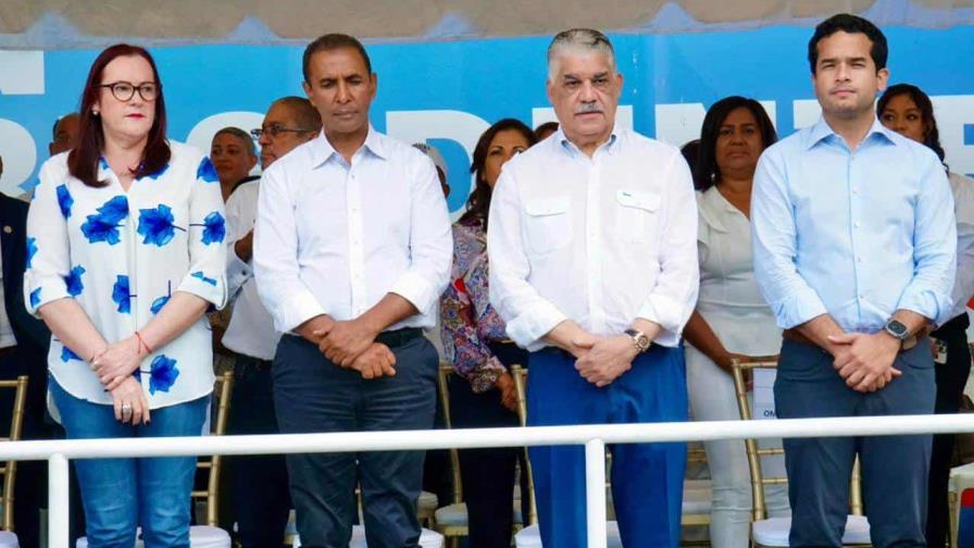 Miguel Vargas: “Domingo, Janet y Omar garantizan transformaciones que demanda la capital”