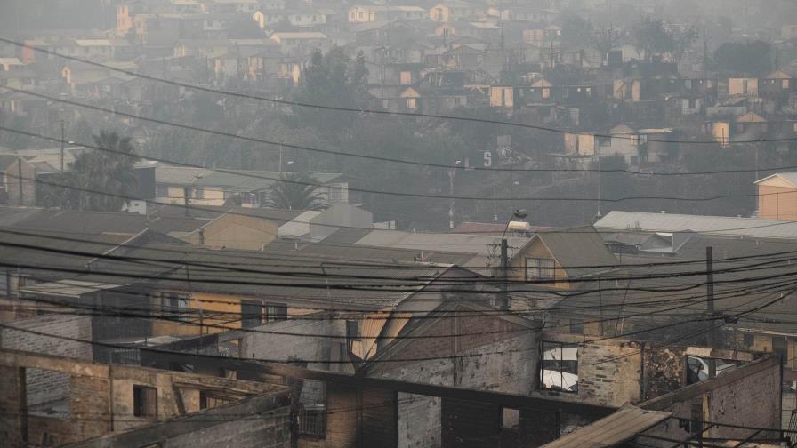 Aumentan a 112 los fallecidos en los devastadores incendios de Valparaíso