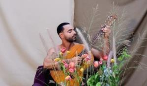 Cantante Dimablo trae a RD la obra teatral "Talking Plants"