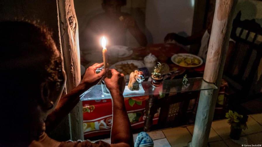 Cuba mantiene encendido solo el 26 % del alumbrado público por la crisis energética