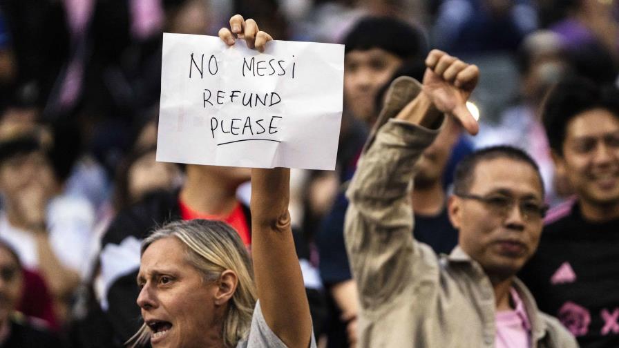 Gobierno y aficionados de Hong Kong, decepcionados por la ausencia de Messi en el amistoso