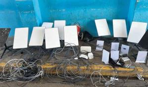 Reclusos muy bien comunicados: parábolas y celulares a las órdenes para delinquir tras las rejas