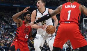 Con 29 puntos de Jokic Nuggets remontan para vencer 112-103 a Trail Blazers