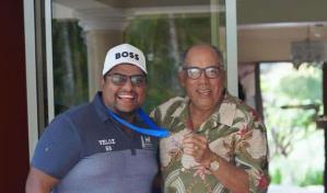 Amigo de hombre estrelló vehículo en el Palacio dice que es un empresario y tuvo una crisis mental