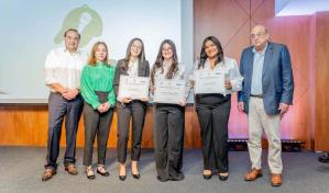 La Fundación Farach y el Colegio Loyola Santo Domingo celebran premios intercolegiales de oratoria
