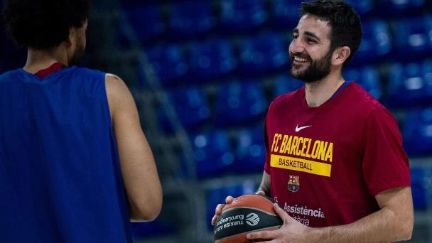 El FC Barcelona hace oficial el fichaje de Ricky Rubio