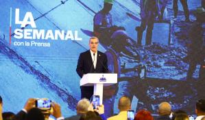 Luis Abinader encabeza LA Semanal con la Prensa