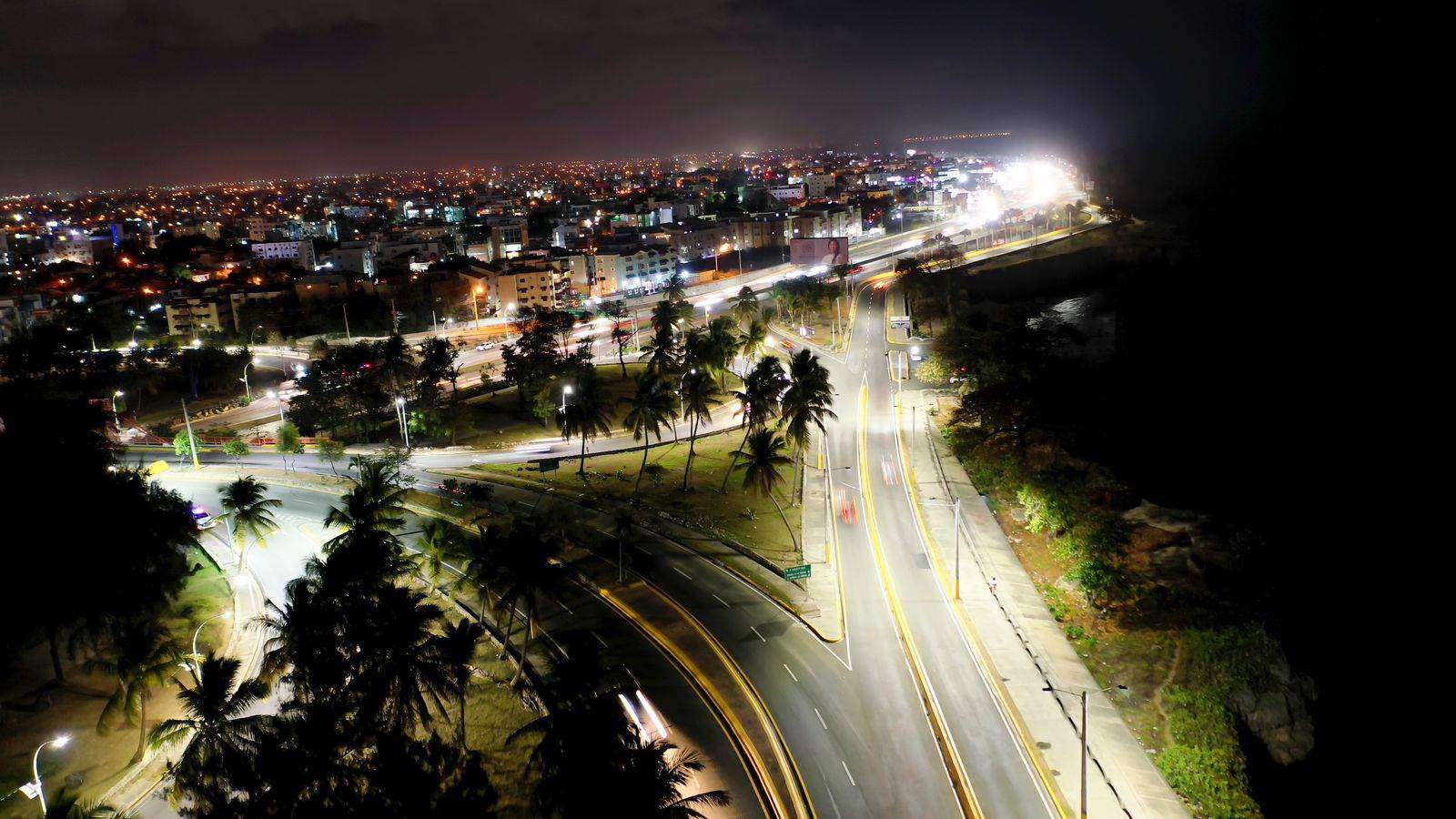 Vista de la iluminación que proporcionan las luminarias.