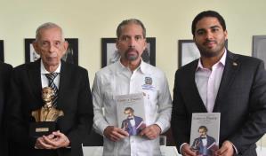 Ponen en circulación el libro "Canto a Duarte", del poeta cubano José Ángel Buesa