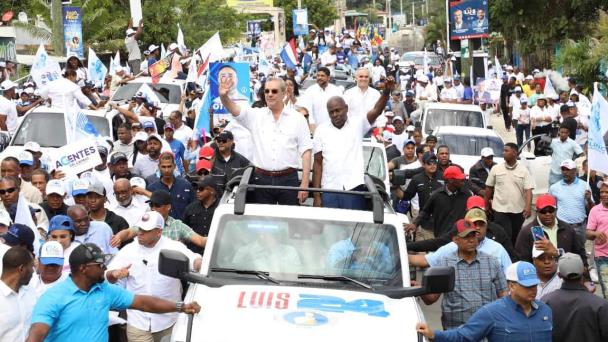 Abinader encabezará caravanas en apoyo a candidatos municipales este fin de semana