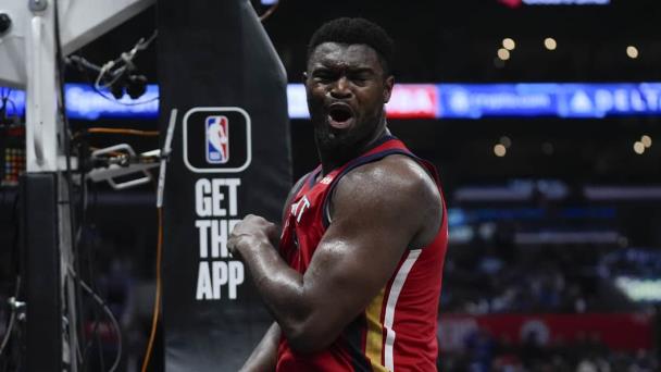 Williamson y McCollum lucen al final; Pelicans doblegan 117-106 a Clippers
