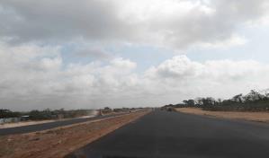 Asfaltan más de 5 kilómetros de la extensión de la avenida Ecológica