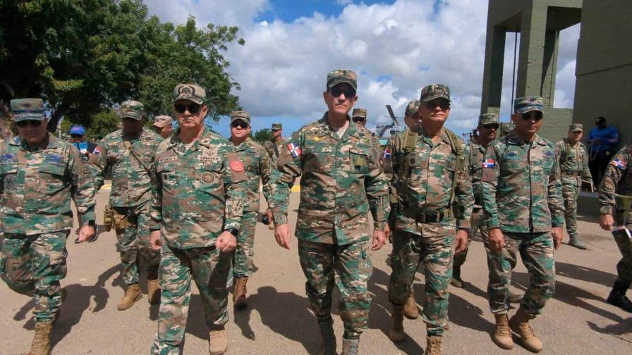 Ministro de Defensa garantiza seguridad en la frontera ante conflictos en Haití