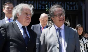 La OEA considera “imprescindible garantizar” que Petro “complete su mandato”