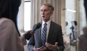 Partidarios de ley fronteriza combaten afirmaciones de que permitiría que entraran más inmigrantes