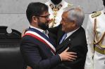 Piñera abrió camino a una derecha moderna y democrática, dice Boric en su funeral