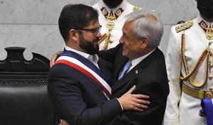 Piñera abrió camino a una derecha moderna y democrática, dice Boric en su funeral