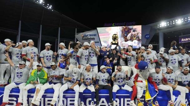Los Tiburones de La Guaira destronaron al Licey y se llevaron la Serie del Caribe