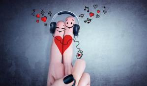 El poder de la música en el amor: canciones para dedicar en San Valentín