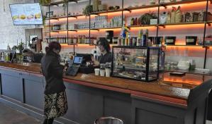 Inflaci&oacute;n en EEUU se ralentiza pero sigue siendo alta; los precios se reducen muy gradualmente