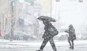 Nevadas en el noreste de EEUU afectan vuelos, escuelas y carreteras