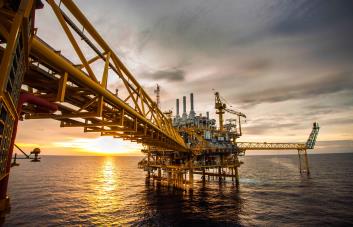 El petróleo de Texas abre con una subida del 0.28 %, en 78.76 dólares el barril