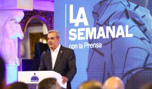 Luis Abinader encabeza LA Semanal con la Prensa