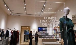 Inauguran tienda de Adolfo Dom&iacute;nguez en &Aacute;gora Mall